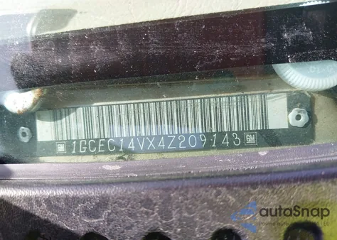 2004 Chevrolet Silverado 1500 Ls из США, поврежденный, VIN 1GCEC14VX4Z209143